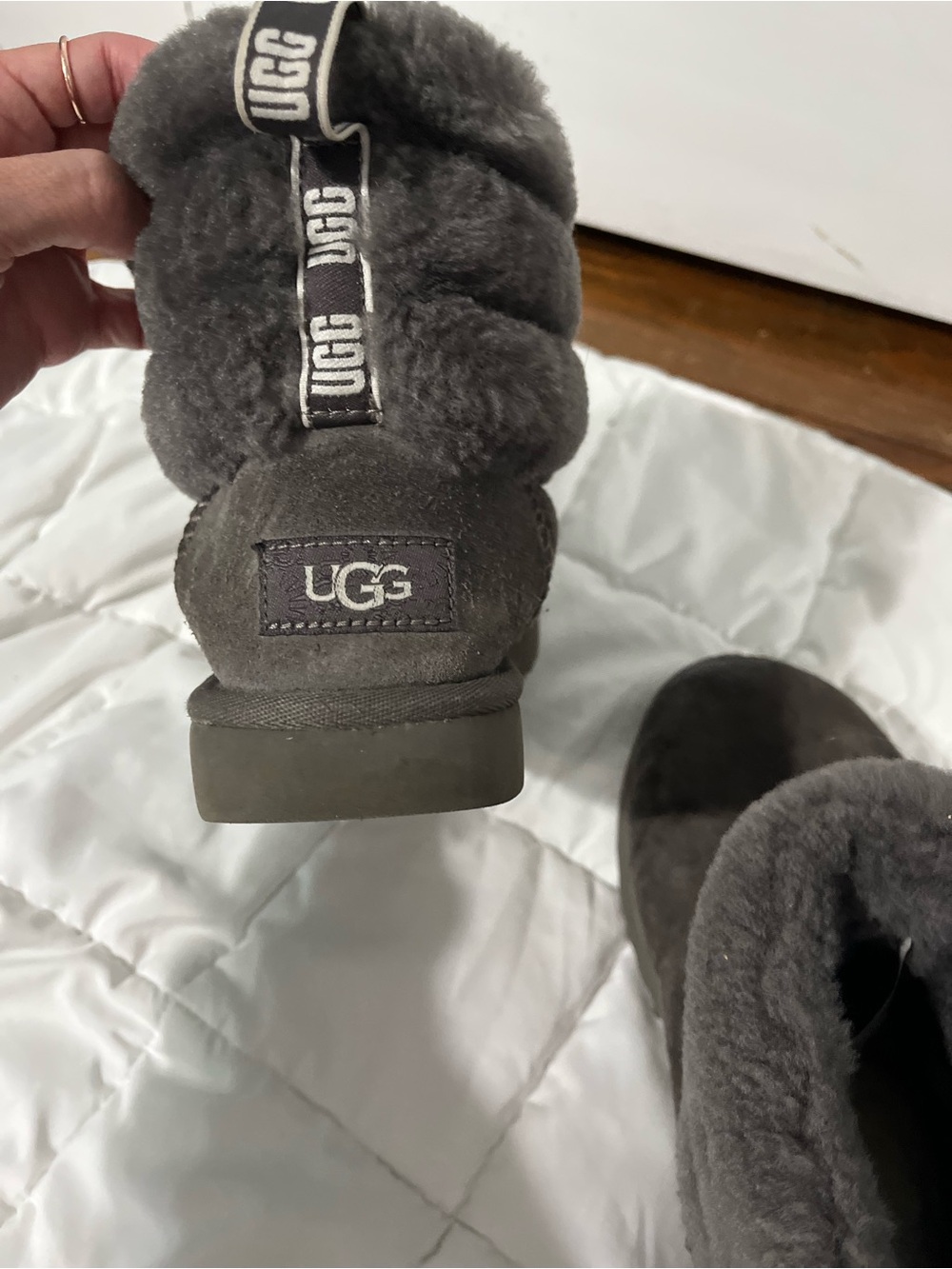 UGG Short Shearling Boots in Charcoal, great condition size 7 - Picture 8 of 9